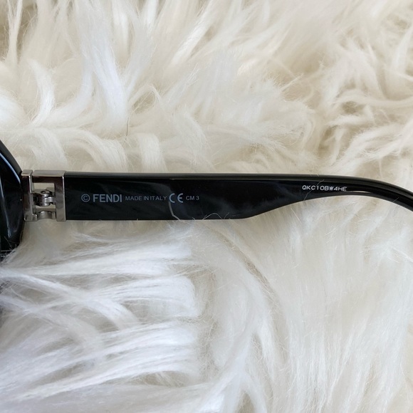 Fendi Gradient Sunglasses with Rhinestones FF Monogram - Picture 6 of 11